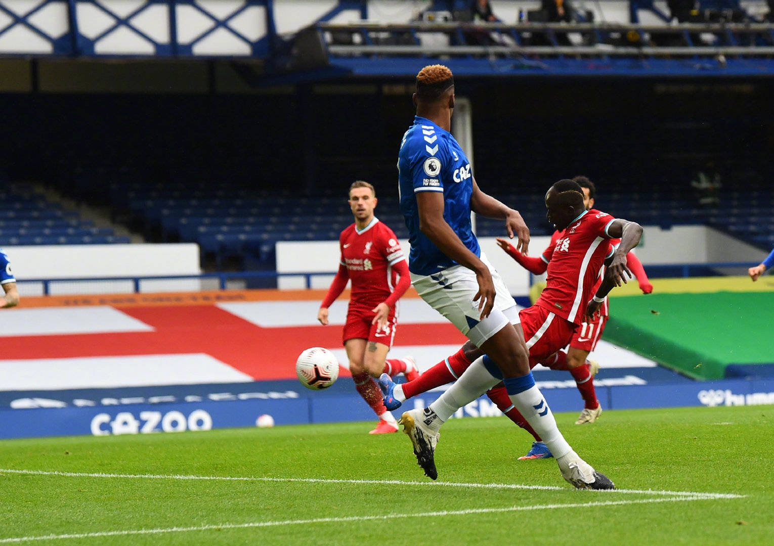 赛场都不能 赛场都不能