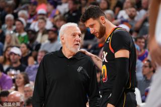 卖光主力却冲击欧冠区,英超黑马崛起!小球会巧妙运作,维拉都要服气